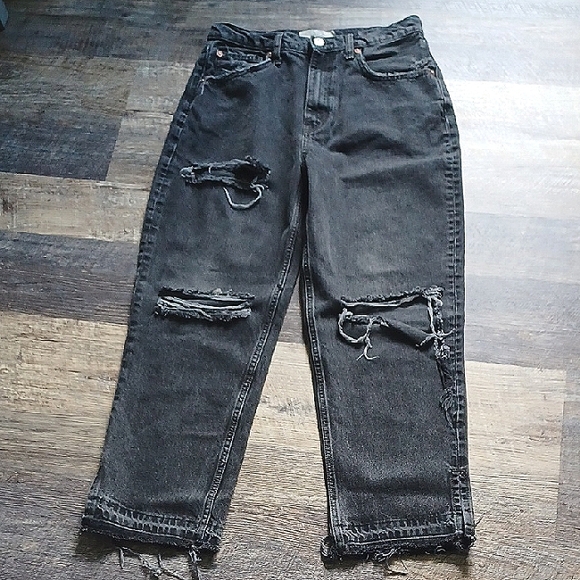 We The Free Distressed Highrise Black Jeans - Picture 1 of 7